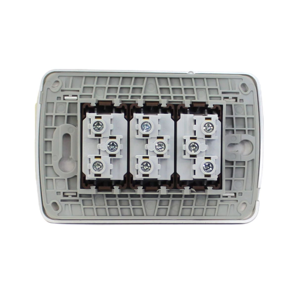 PLACA MILUZ ARMADA C/TOMA CORRIENTE TRIPLE 10A 250V DORADO