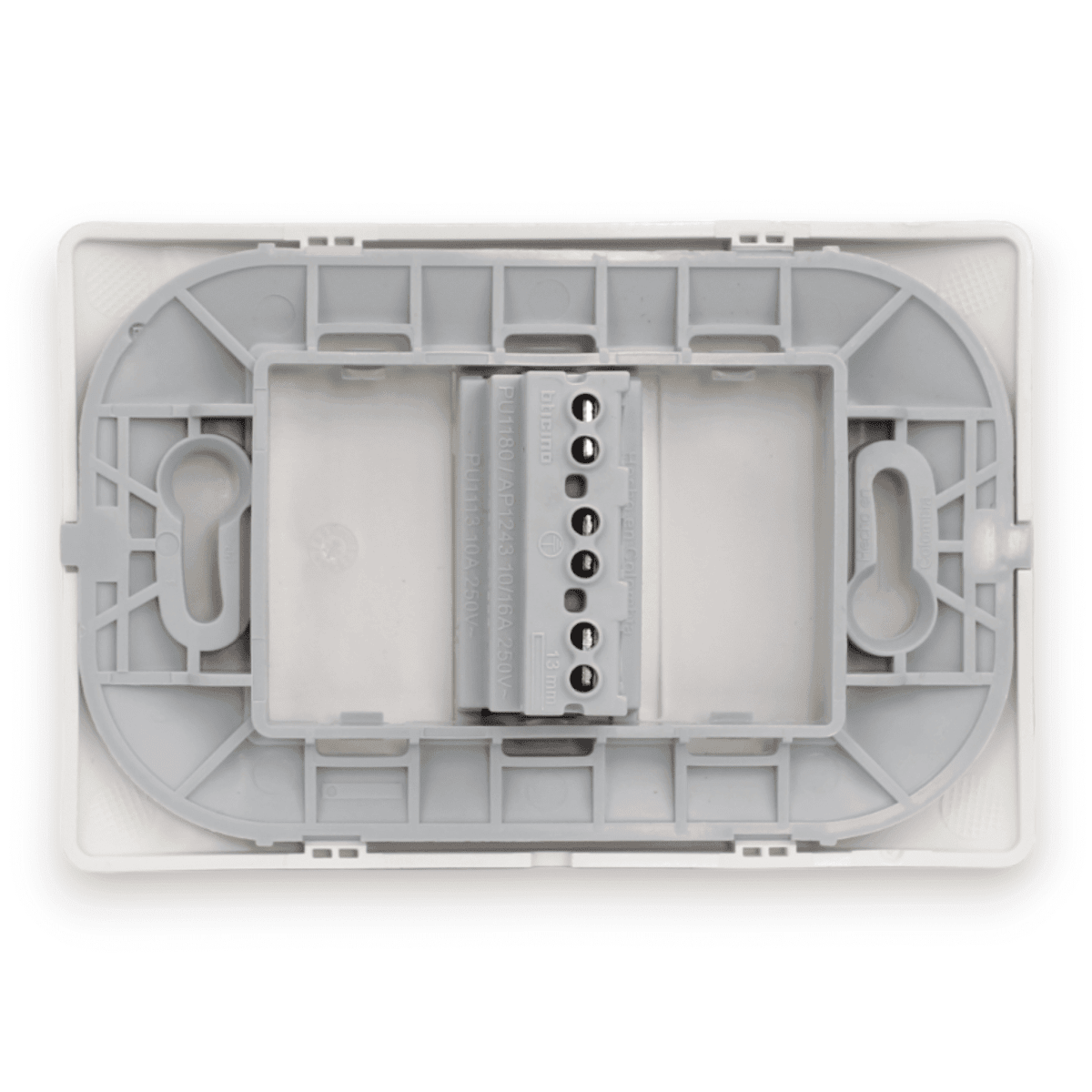 TOMA CORRIENTE SIMPLE 2P+T 10/16A 250V BLANCO ARMADA LÚZICA