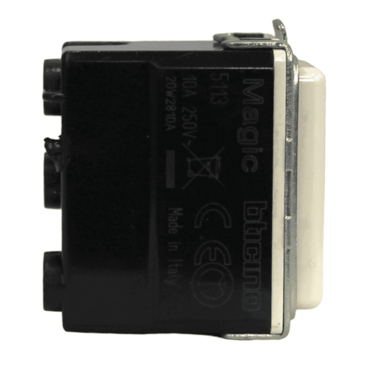 MODULO ENCHUFE 2P+T 10A 250V C/ALVEOLOS PROTEGIDOS MAGIC BTICINO