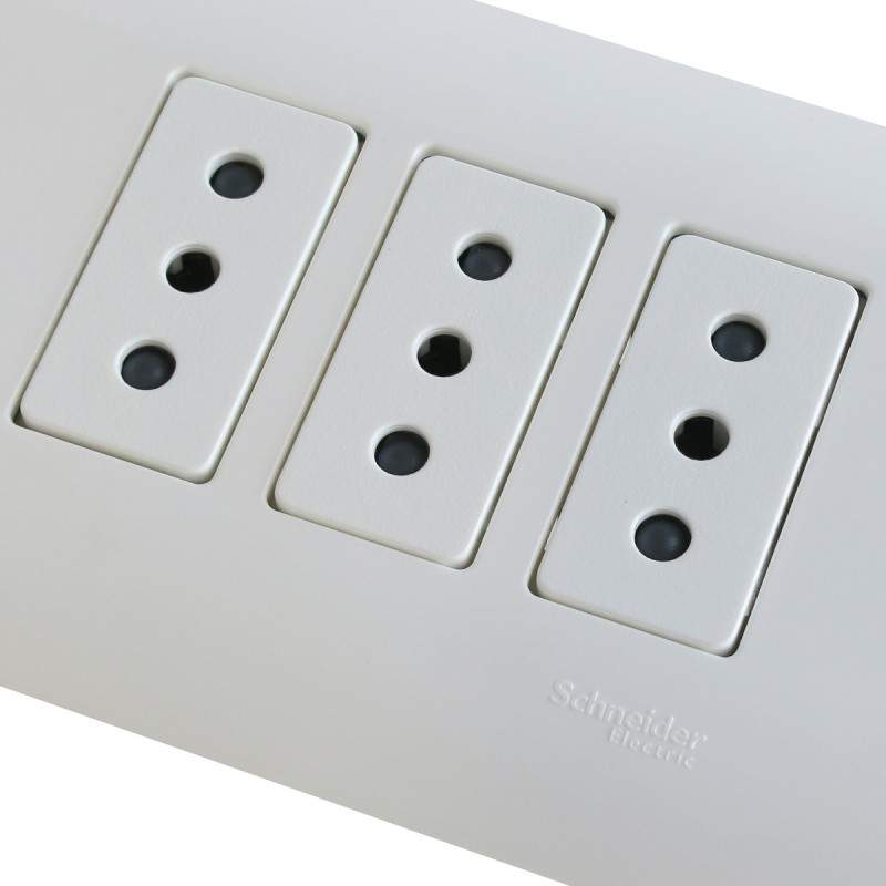 PLACA GENESIS ARMADA C/TOMA CORRIENTE TRIPLE 10A 250V BLANCO